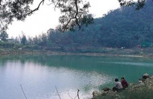 瑪璘窟環湖步道