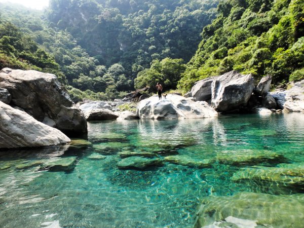 人間仙境”慕谷慕魚”(目前無法進入)