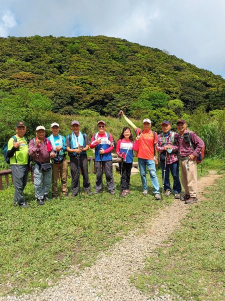 二子坪→菜公坑山→大屯自然公園→二子坪→二子山東、西峰→二子坪1665282