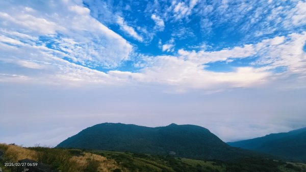大屯山差強人意的雲海，不錯的火燒雲 2/272721296