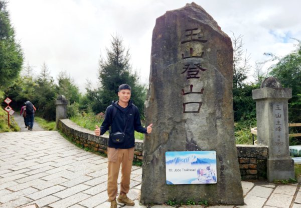 【百岳】石瀑大魔王的勇敢挑戰，玉山前峰2741424